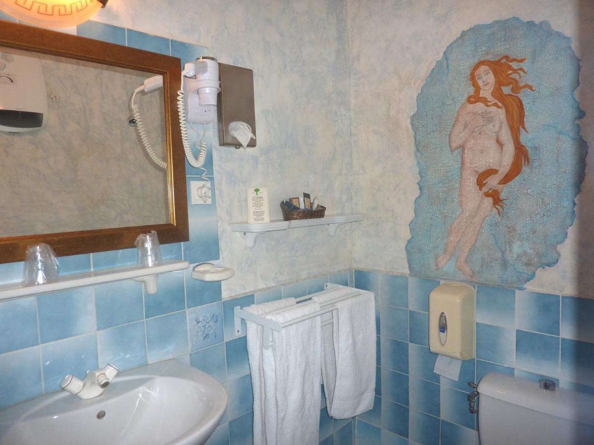 Hotel Du Fiacre Carpentras Zimmer foto